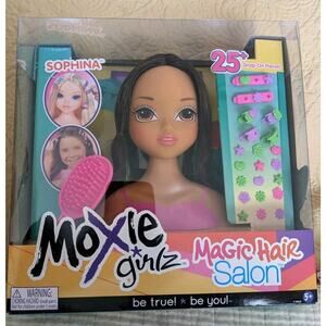 Moxie Girlz Magic Hair Salon, Sophina 25+ Snap On Pieces Hair Accessories Doll
